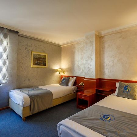 Grand Hotel Скоп'є Екстер'єр фото